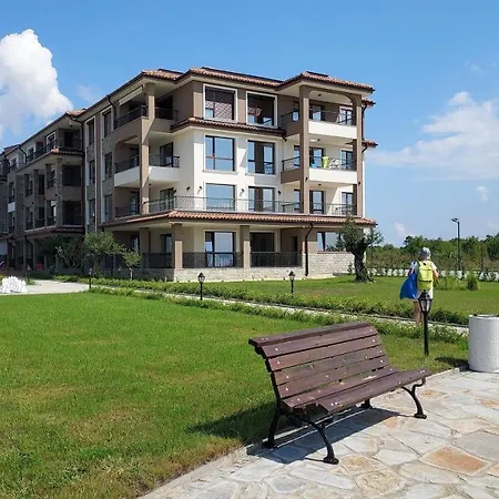 Sea Breeze Бургас