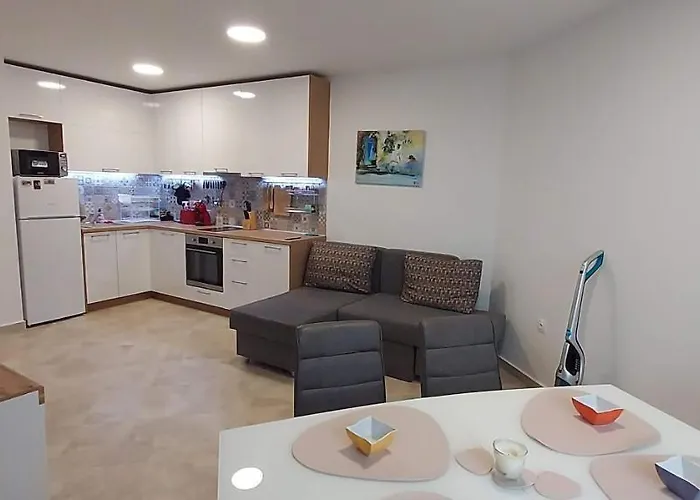 Апартамент Sea Breeze